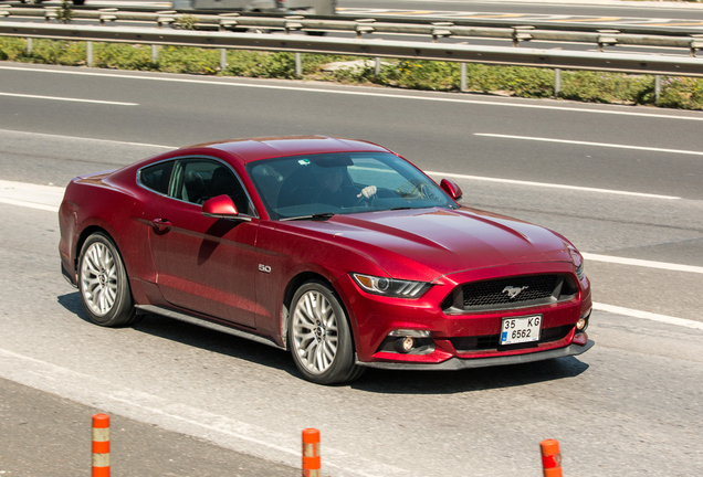 Ford Mustang GT 2015