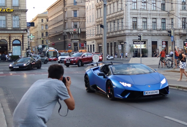 Lamborghini Huracán LP640-4 Performante Spyder