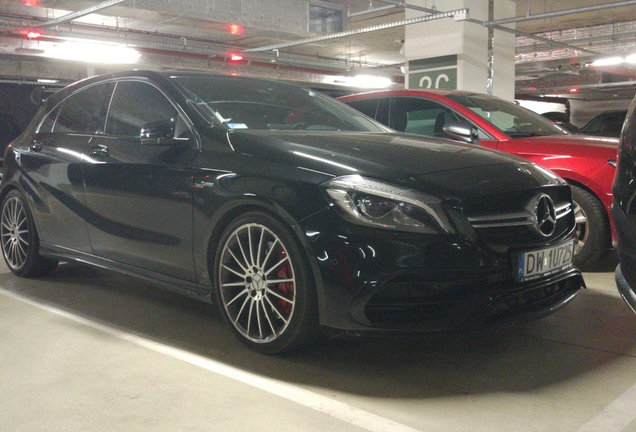 Mercedes-AMG A 45 W176 2015