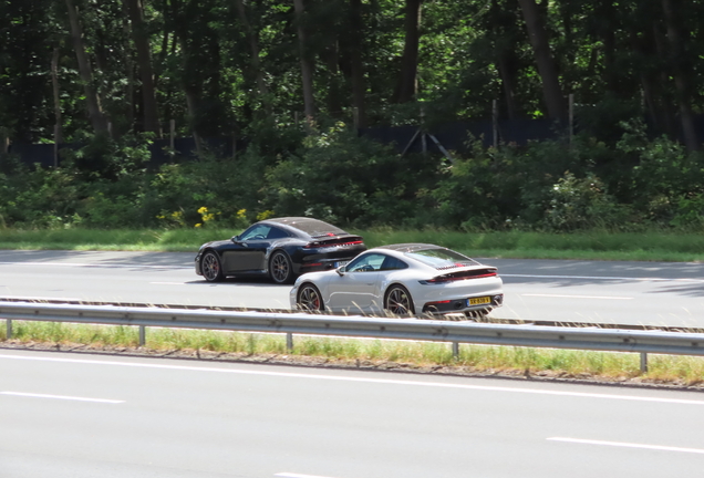 Porsche 992 Carrera 4S