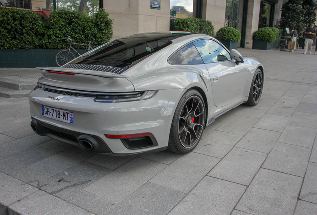 Porsche 992 Turbo