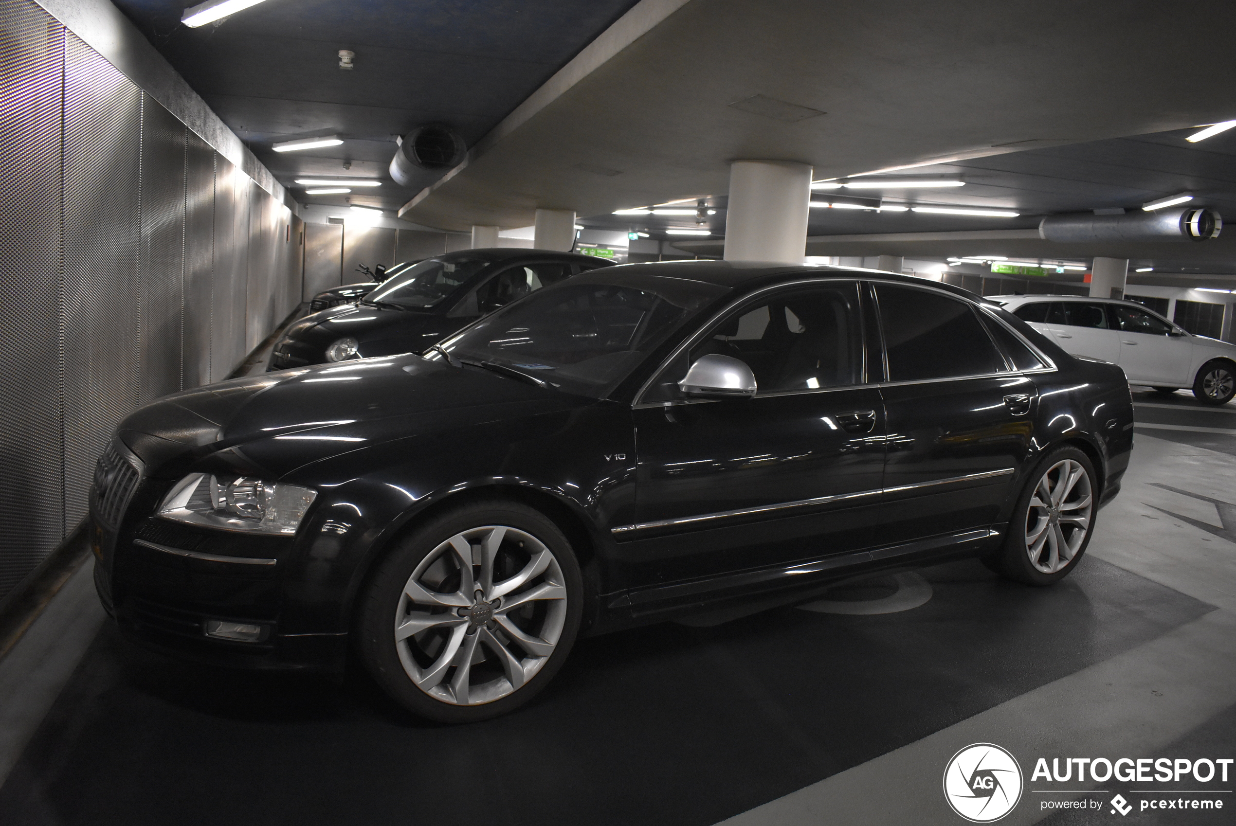 Audi S8 D3