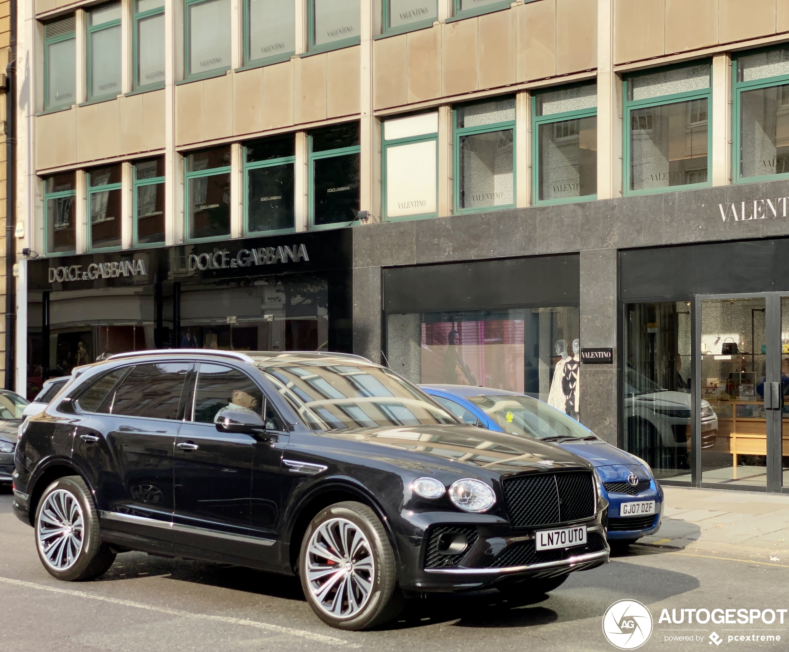 Bentley Bentayga V8 2021