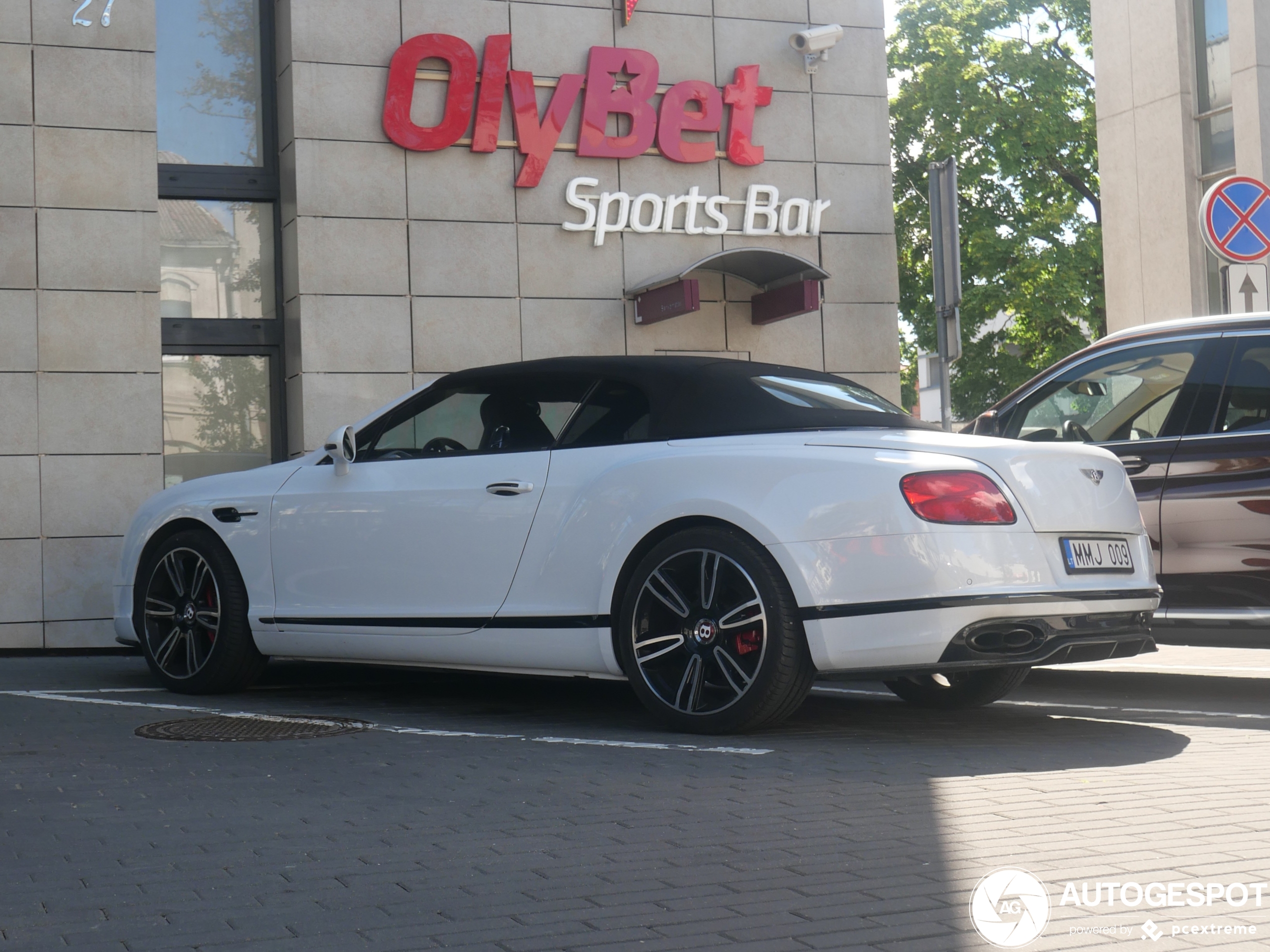 Bentley Continental GTC V8 2016