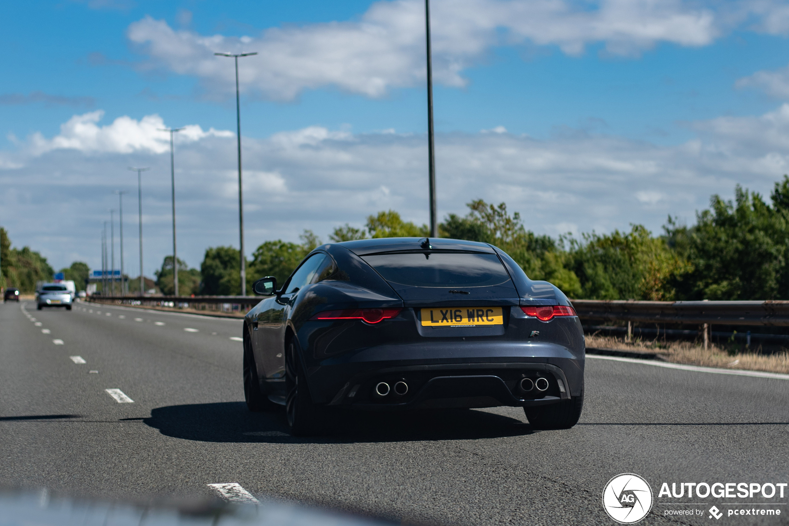 Jaguar F-TYPE R Coupé