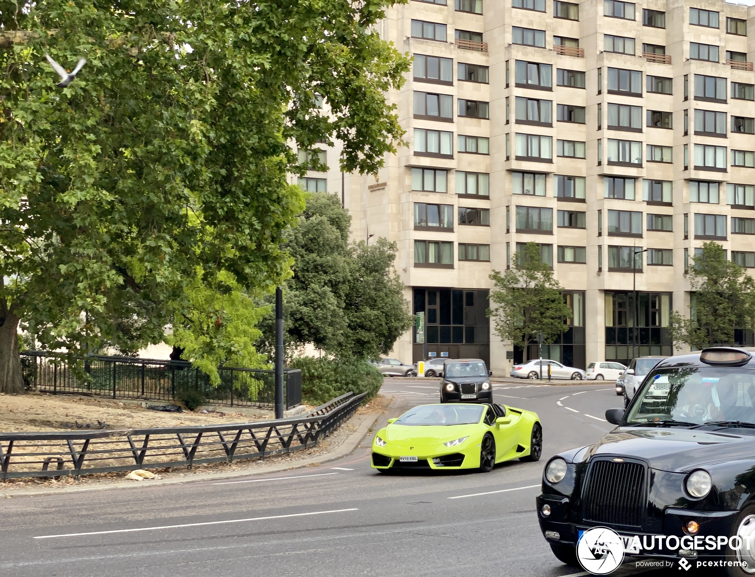 Lamborghini Huracán LP580-2 Spyder