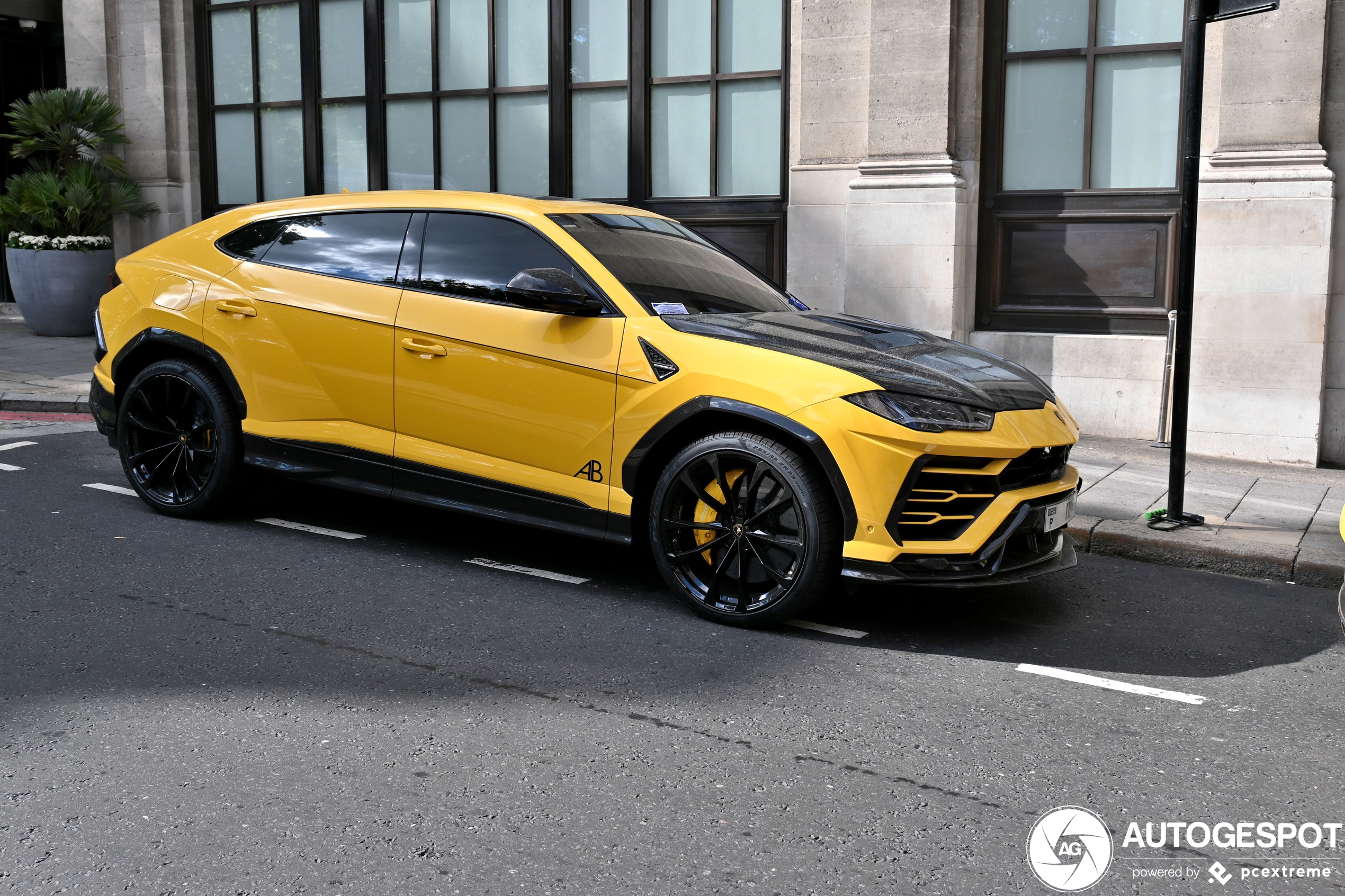 Lamborghini Urus Topcar Design