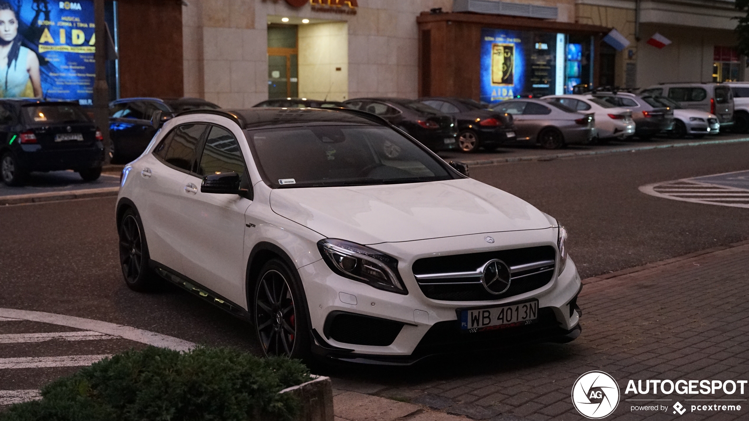 Mercedes-AMG GLA 45 X156