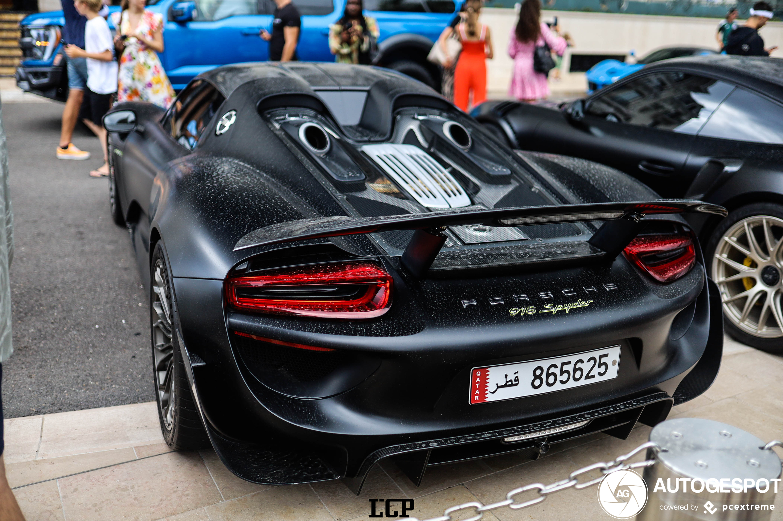 Porsche 918 Spyder Weissach Package