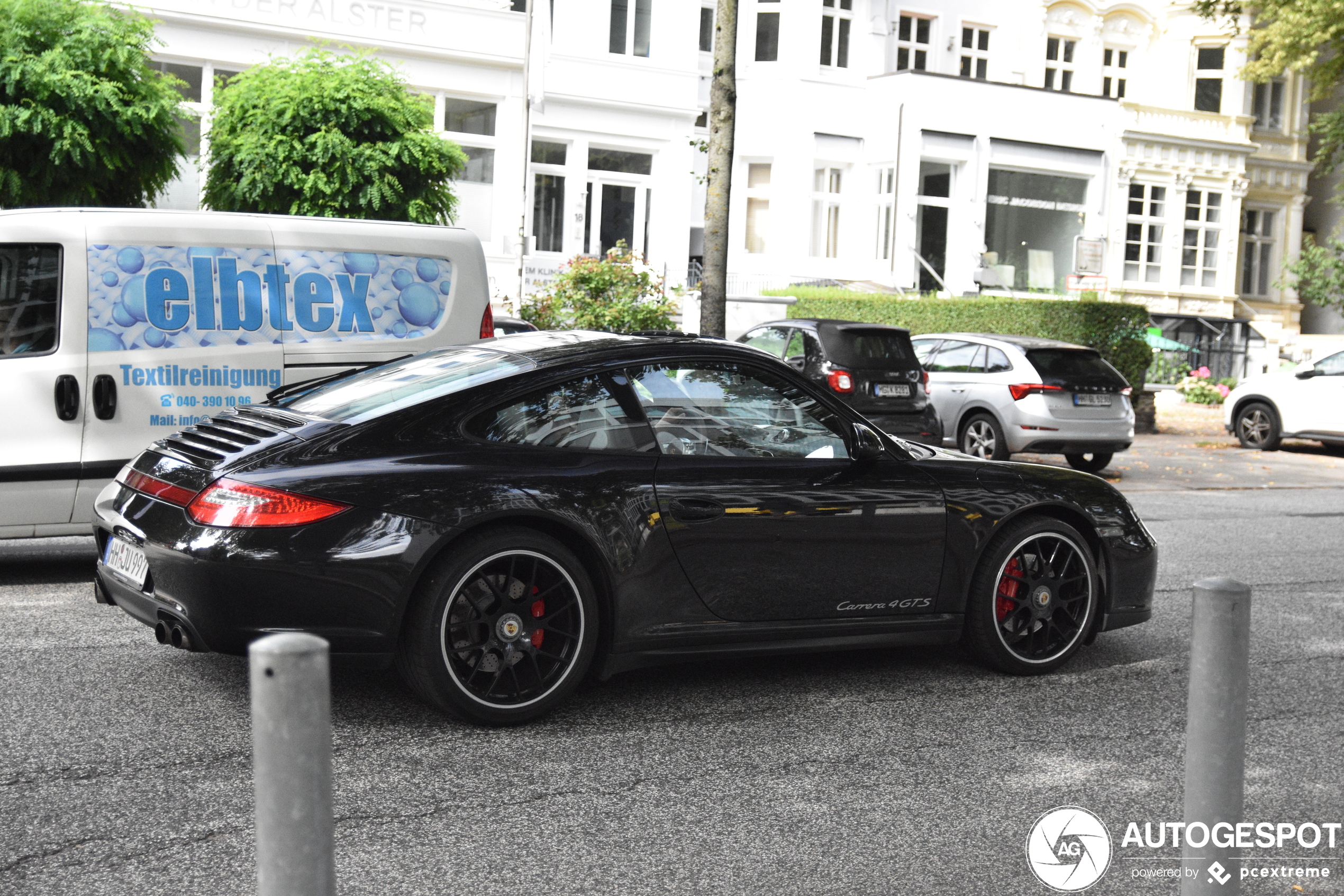Porsche 997 Carrera 4 GTS - 24 August 2022 - Autogespot