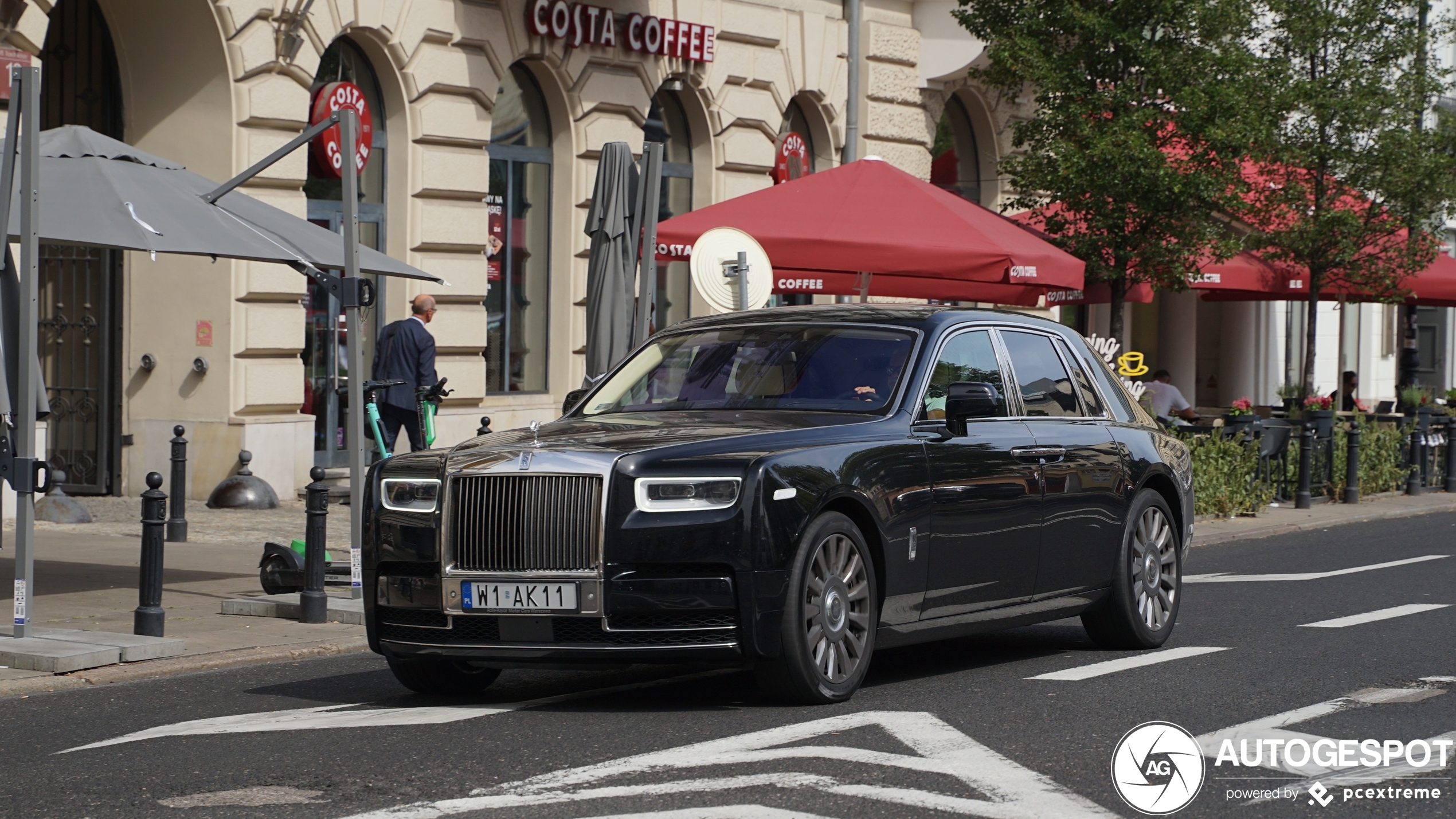 Rolls-Royce Phantom VIII EWB