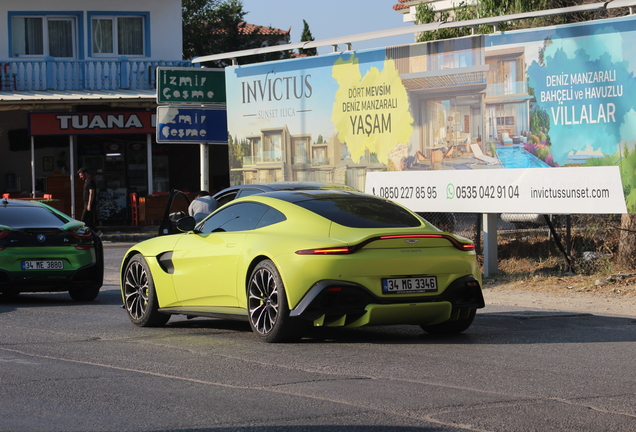 Aston Martin V8 Vantage 2018