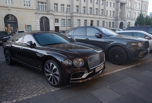 Bentley Flying Spur V8 2021