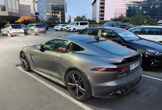 Jaguar F-TYPE SVR Coupé 2017