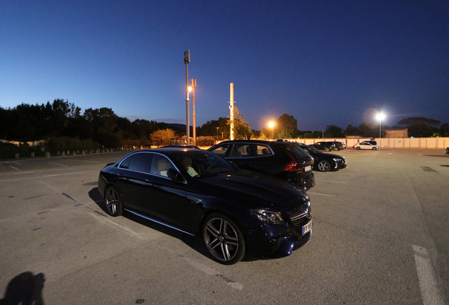 Mercedes-AMG E 63 S W213