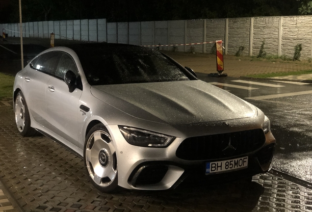 Mercedes-AMG GT 63 S X290