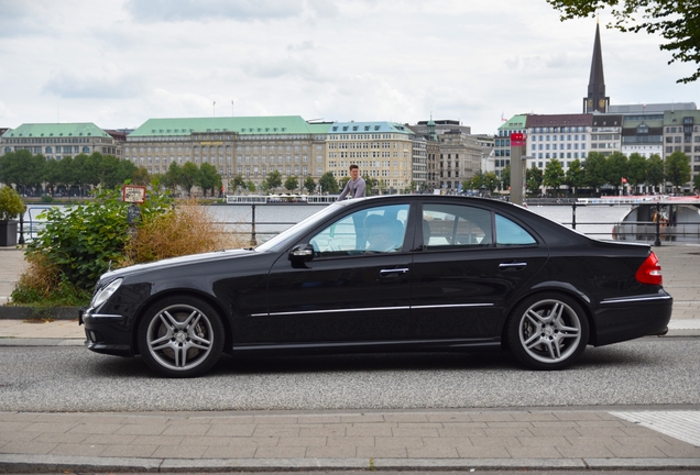 Mercedes-Benz E 55 AMG