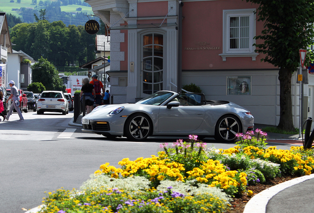 Porsche 992 Carrera 4S Cabriolet