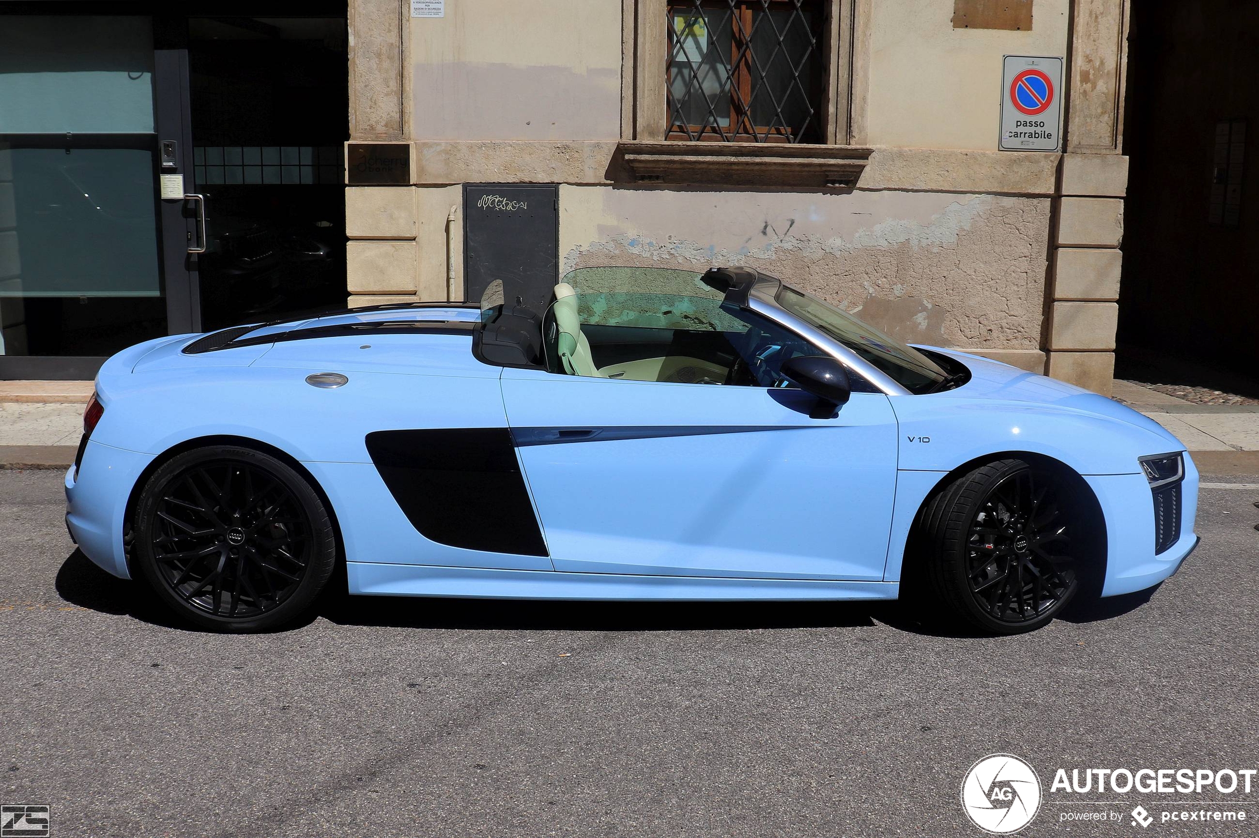 Audi R8 V10 Spyder 2016