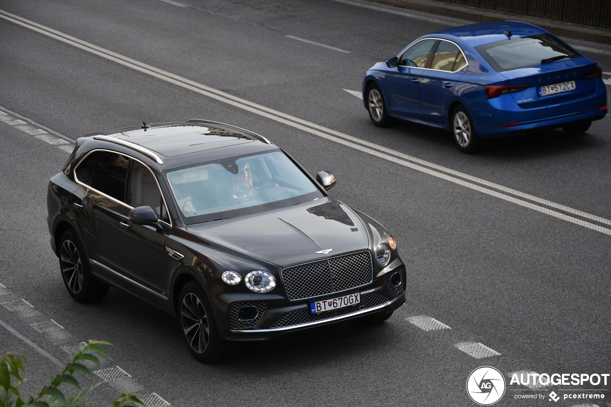 Bentley Bentayga V8 2021