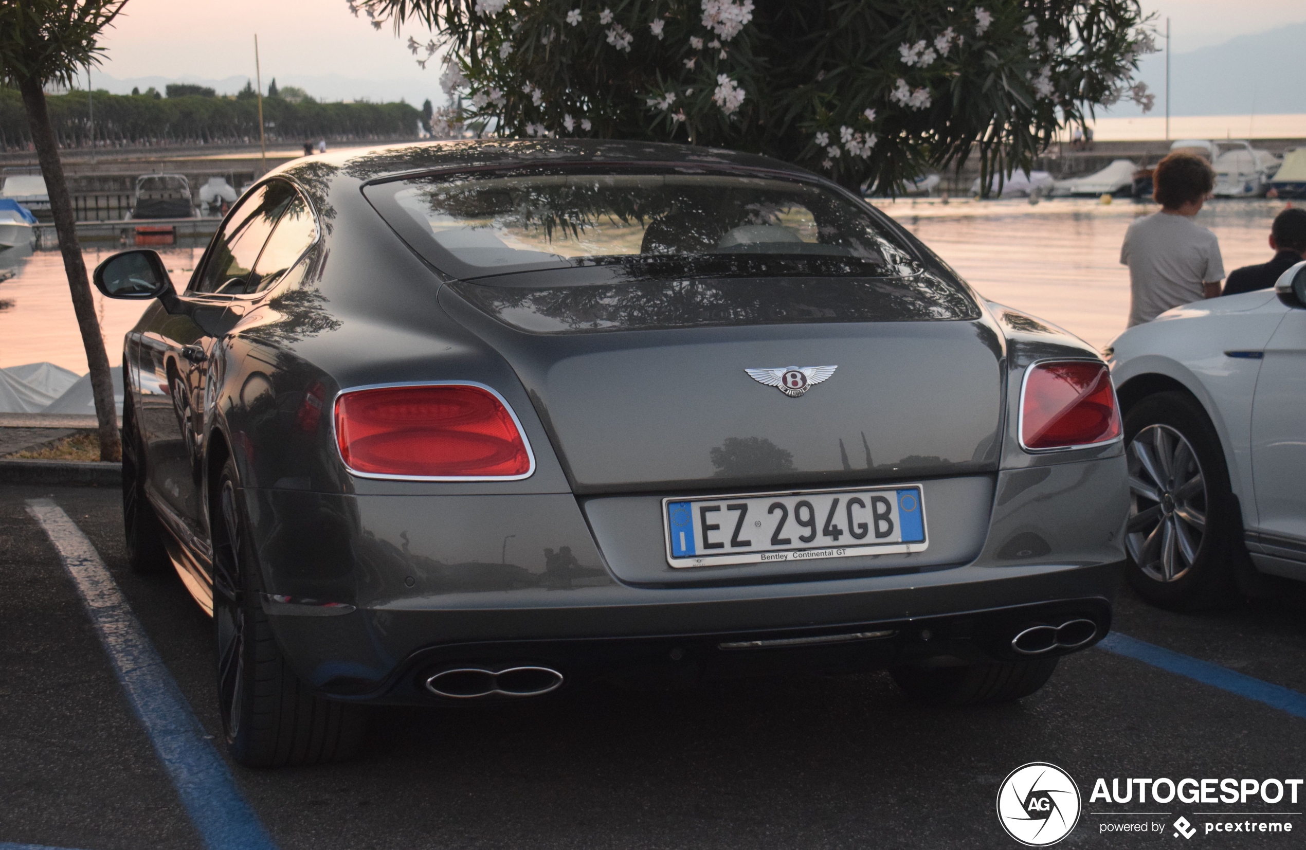 Bentley Continental GT V8