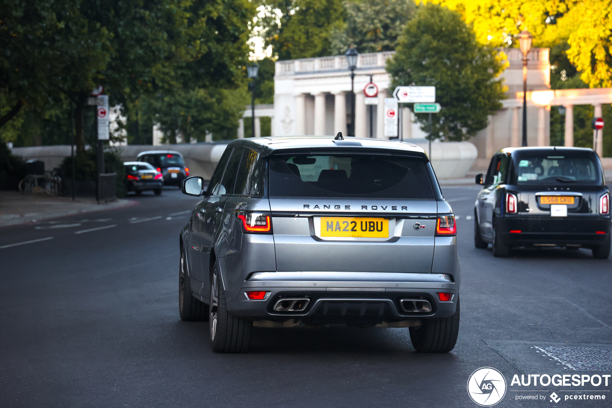 Land Rover Range Rover Sport SVR 2018