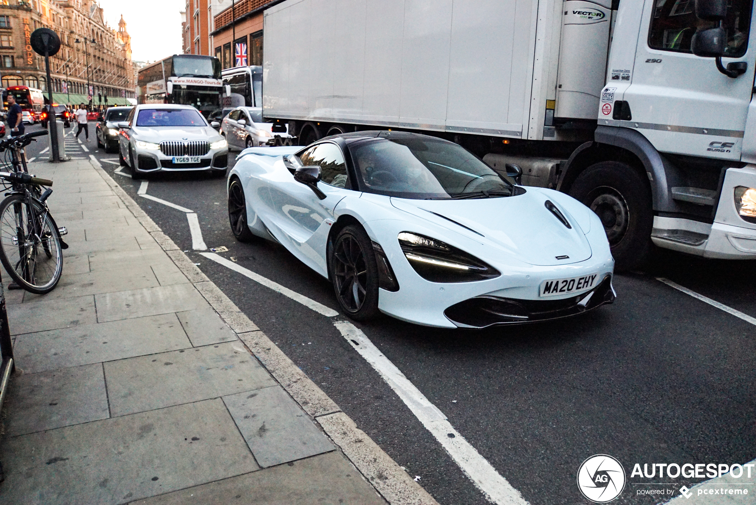 McLaren 720S