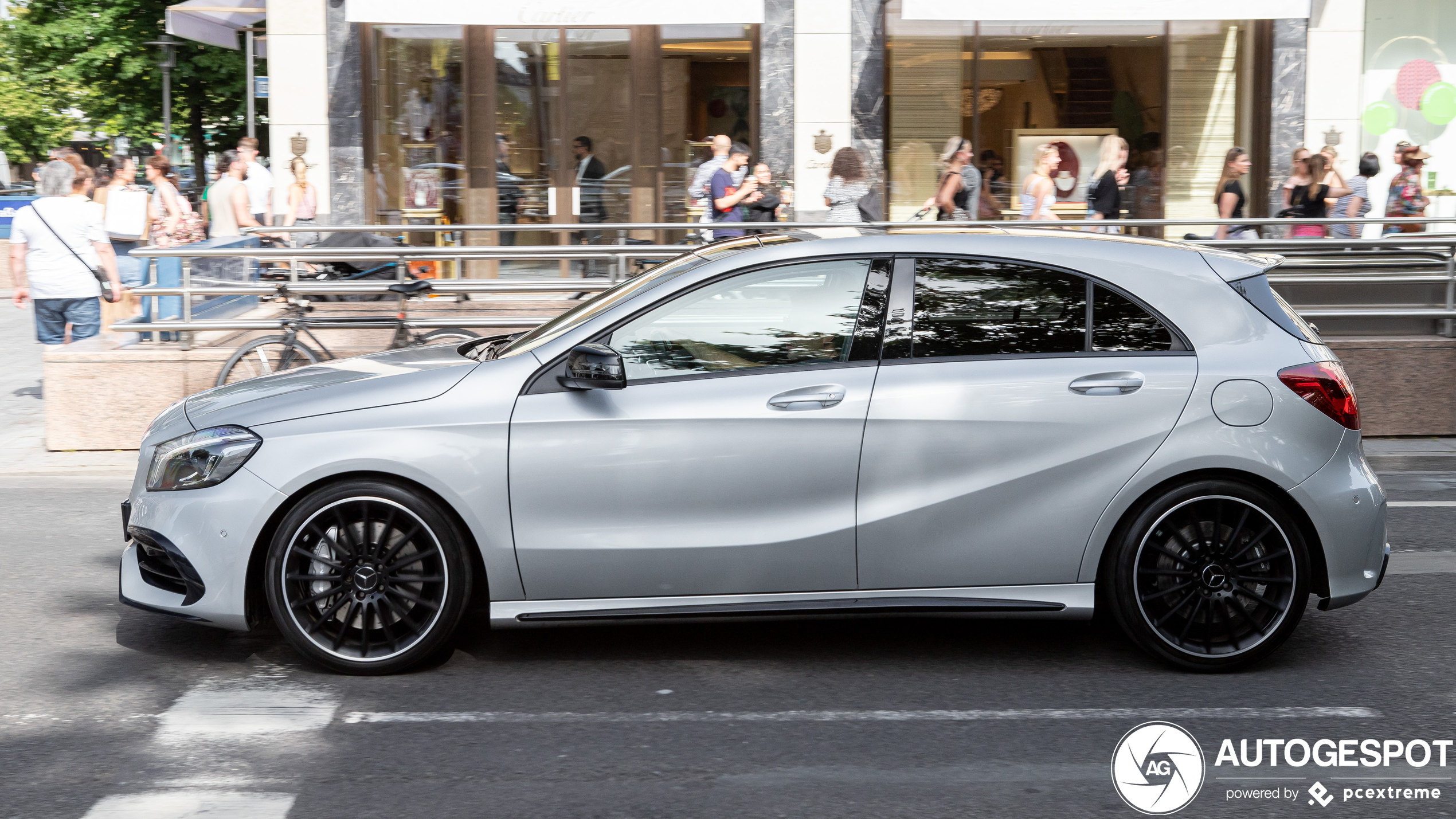 Mercedes-AMG A 45 W176 2015