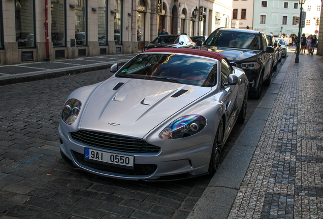 Aston Martin DBS Volante