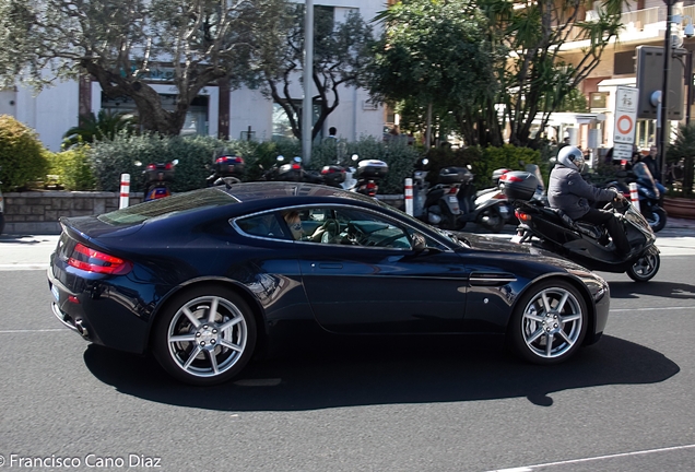 Aston Martin V8 Vantage