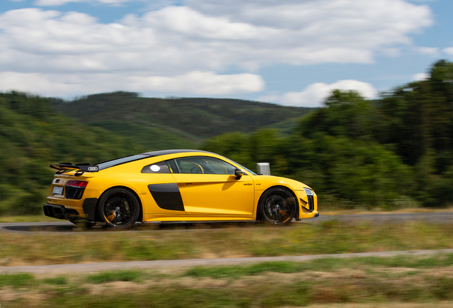 Audi R8 V10 Plus 2015