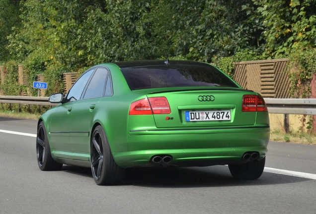 Audi S8 D3