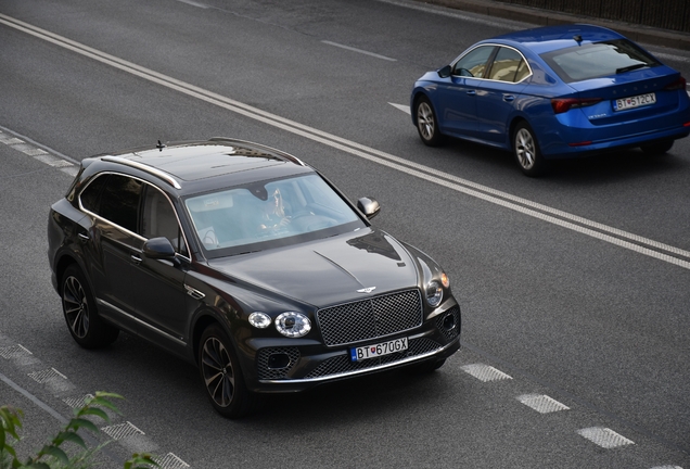 Bentley Bentayga V8 2021