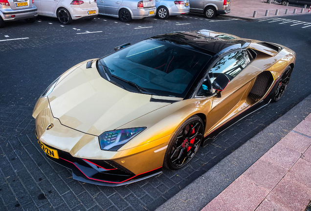 Lamborghini Aventador LP780-4 Ultimae Roadster