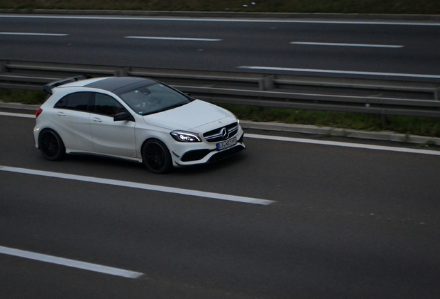 Mercedes-AMG A 45 W176 2015