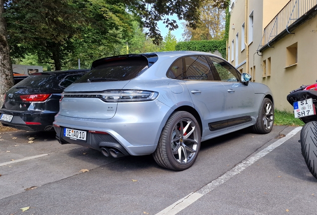 Porsche 95B Macan GTS MkIII