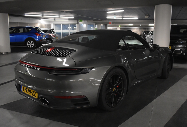 Porsche 992 Carrera 4S Cabriolet