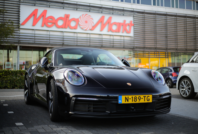 Porsche 992 Carrera 4S Cabriolet