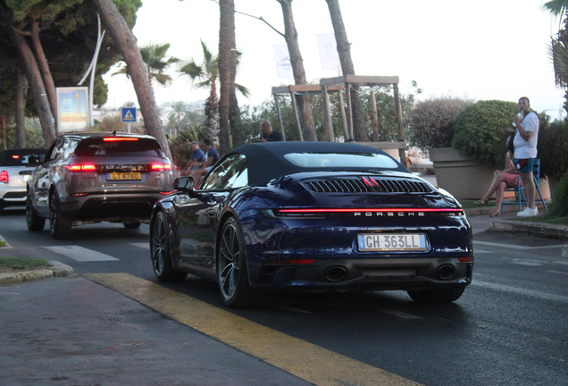 Porsche 992 Carrera 4S Cabriolet