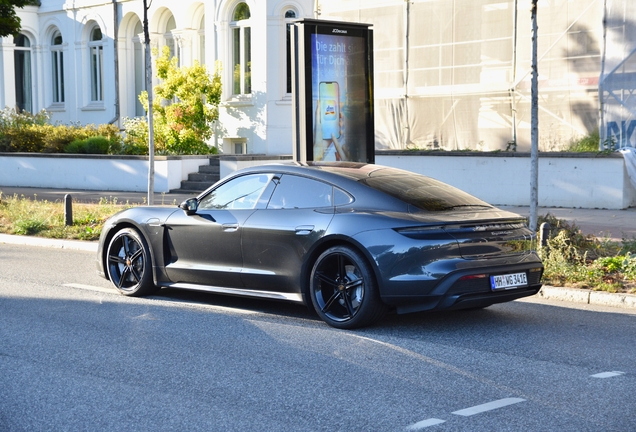 Porsche Taycan Turbo