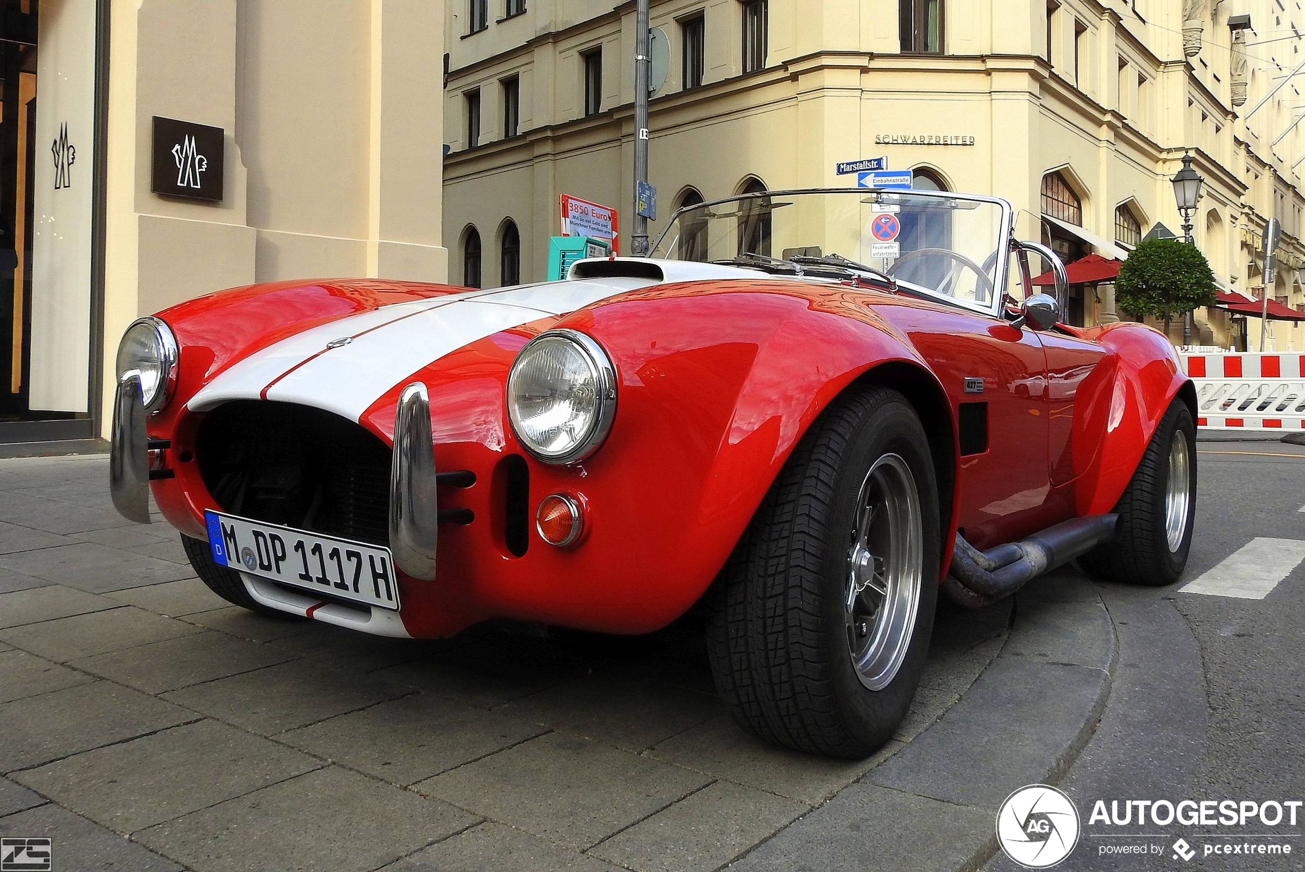 AC Cobra 427