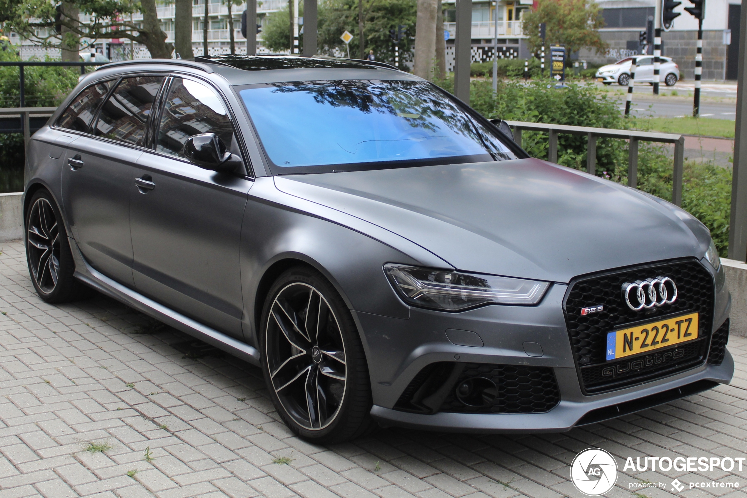 Audi RS6 Avant C7 2015