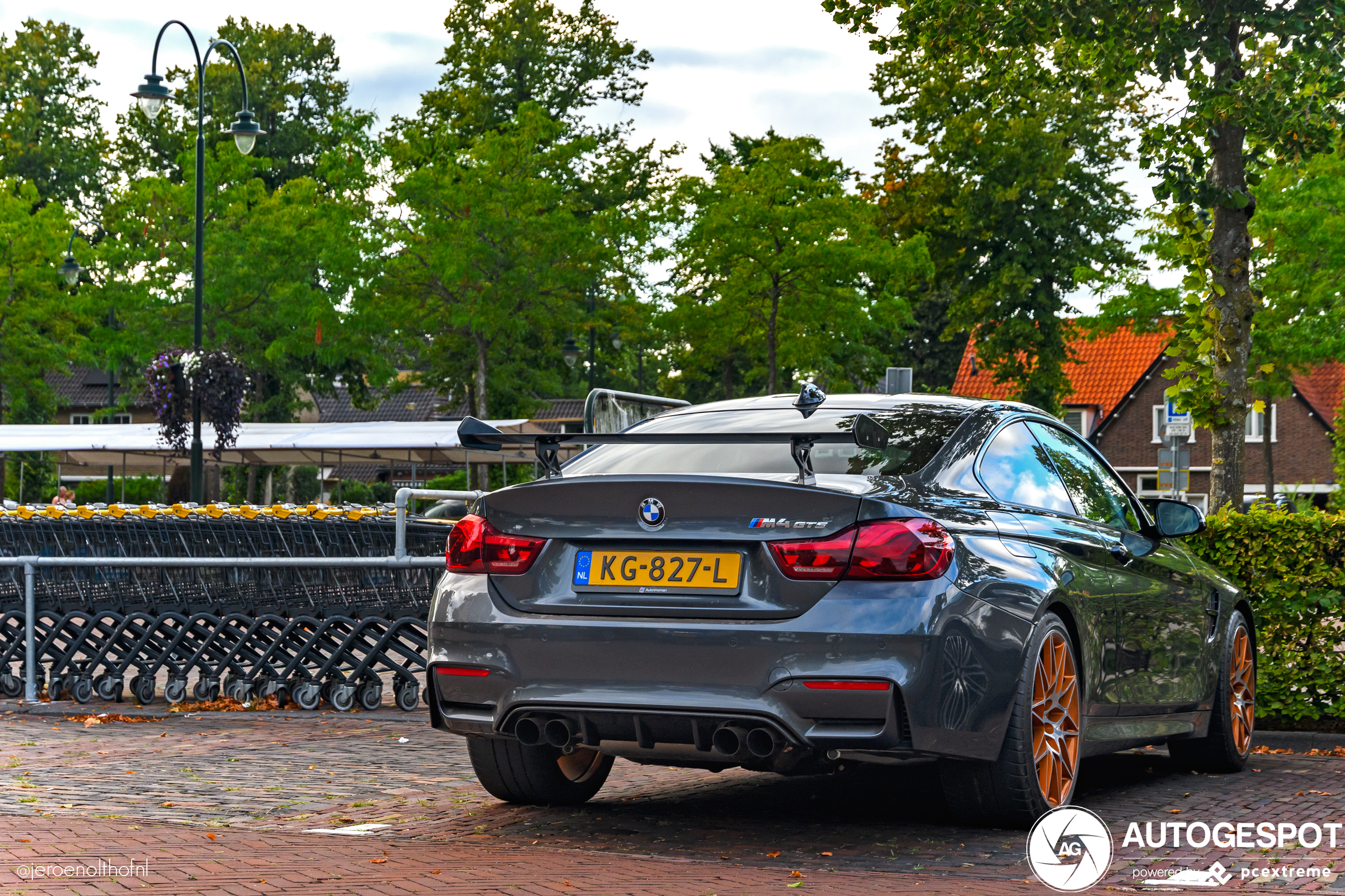 BMW M4 GTS