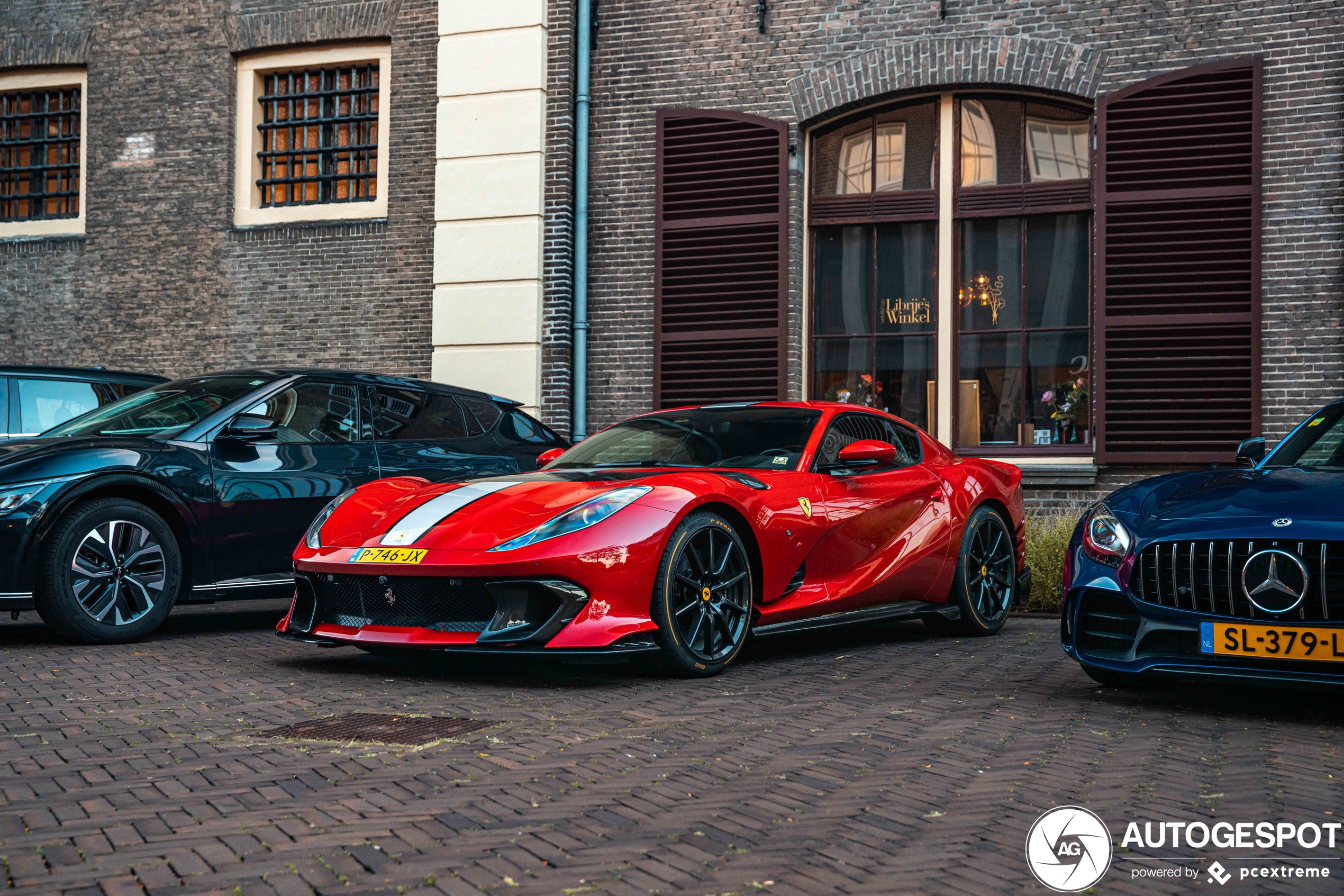 Heerlijk! Nieuwe Ferrari 812 Competizione voor Nederland