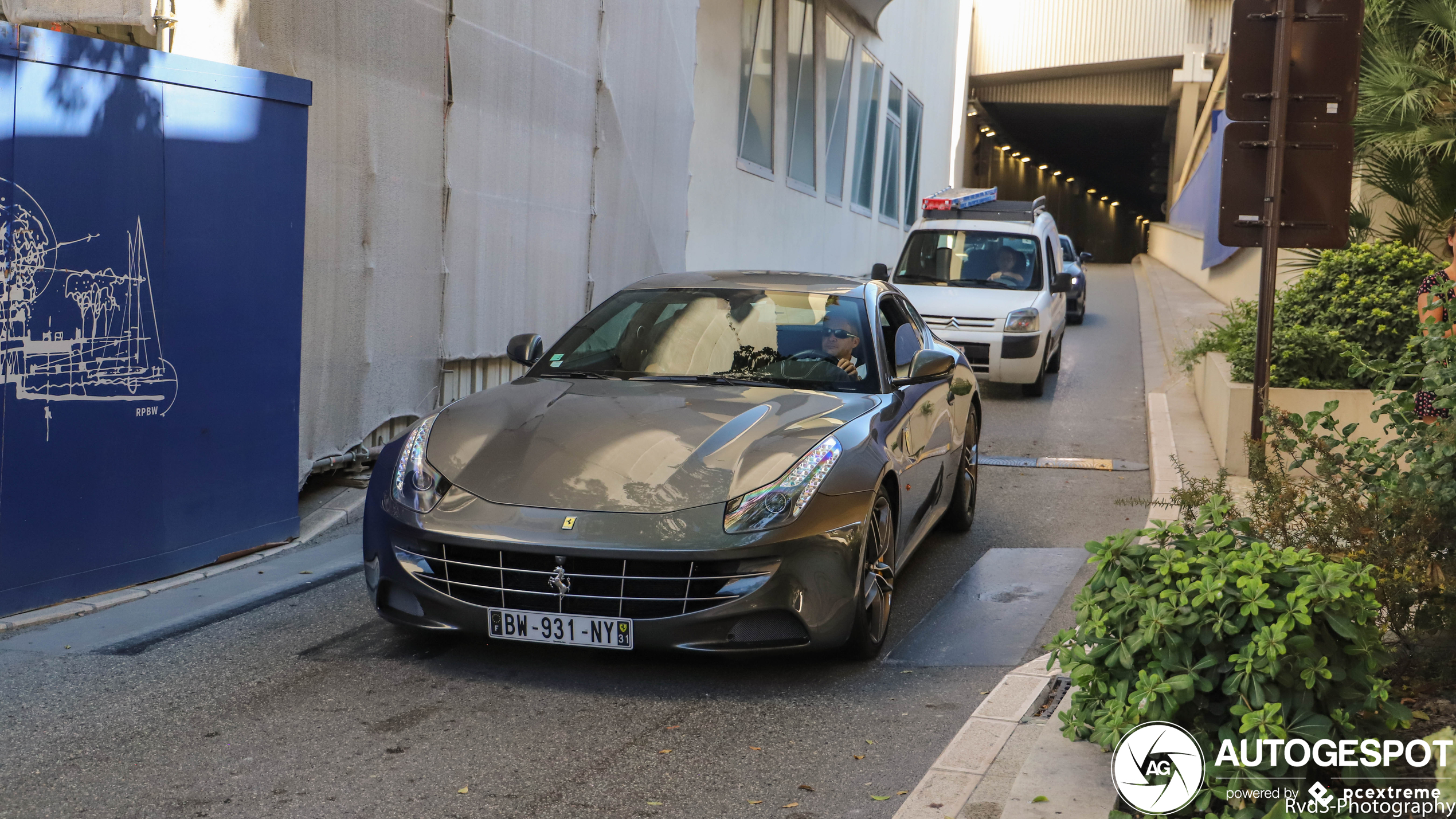 Ferrari FF