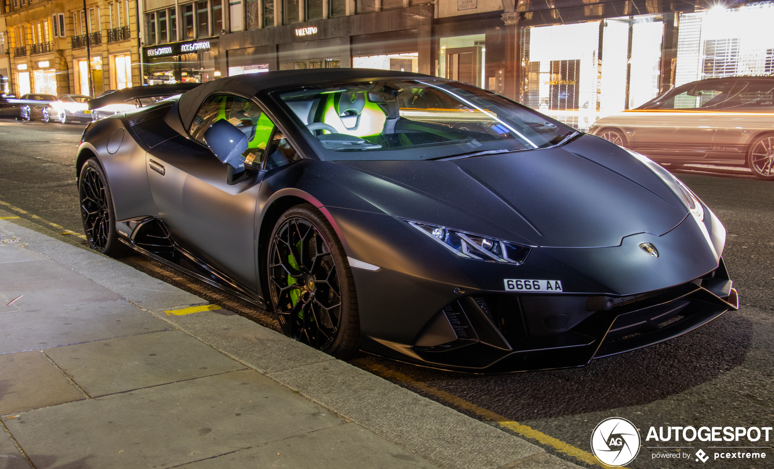 Lamborghini Huracán LP640-4 EVO Spyder