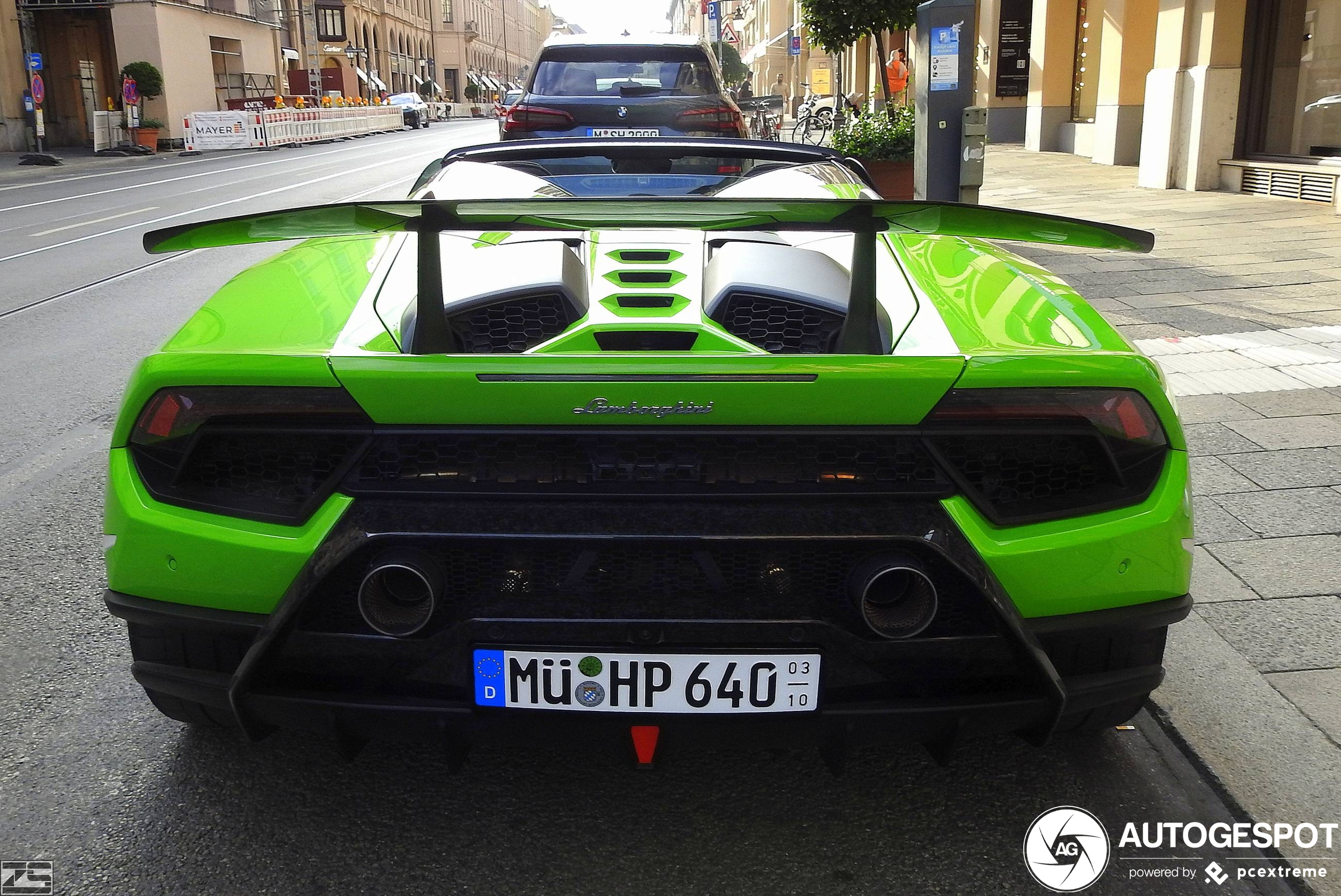 Lamborghini Huracán LP640-4 Performante Spyder