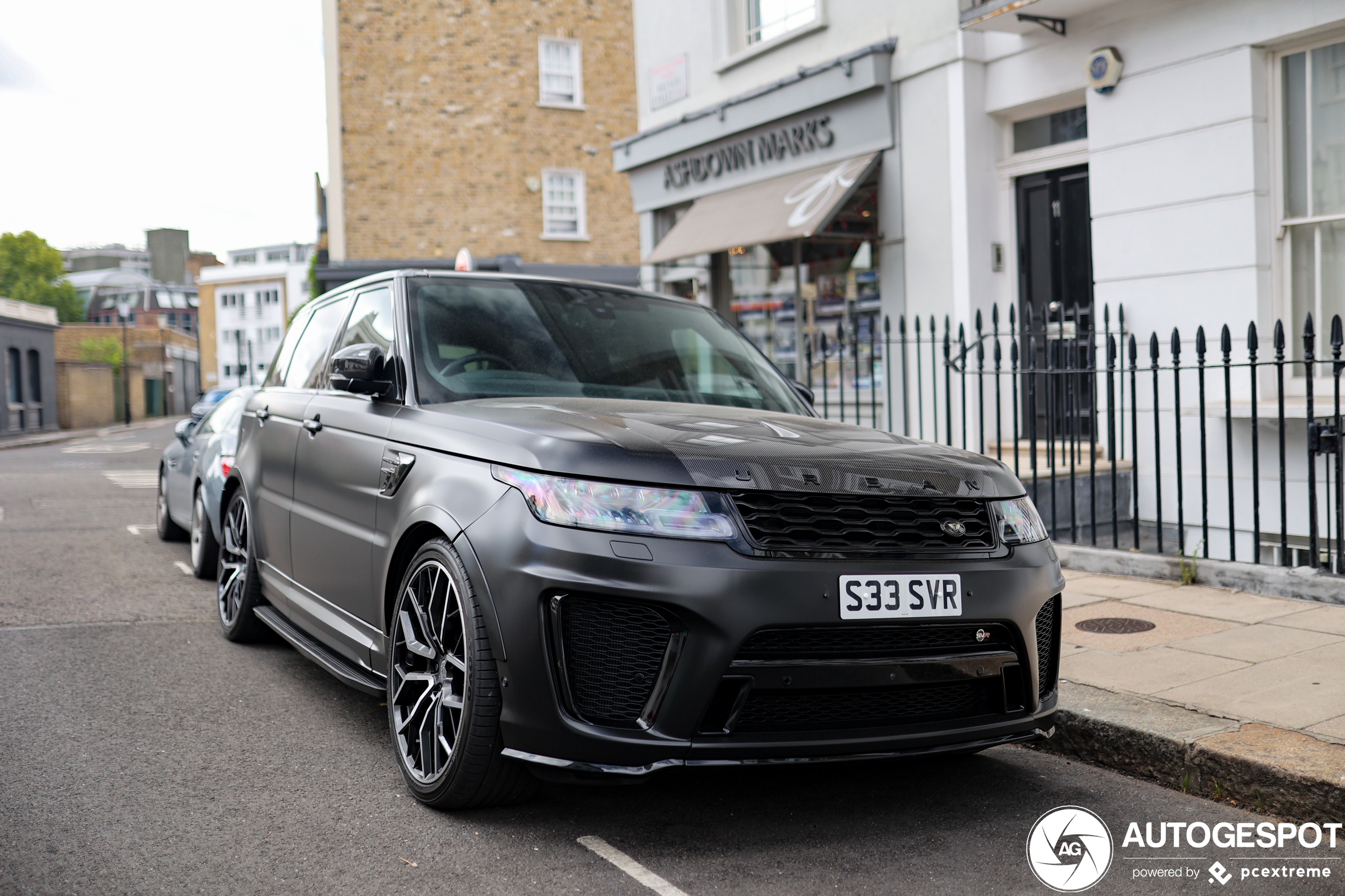 Land Rover Urban Edition Land Rover Urban Range Rover Sport SVR 2018 Carbon Edition - 26 August ...