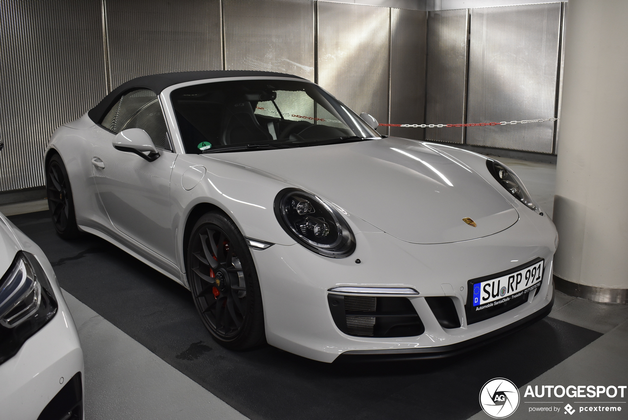 Porsche 991 Carrera 4 GTS Cabriolet MkII