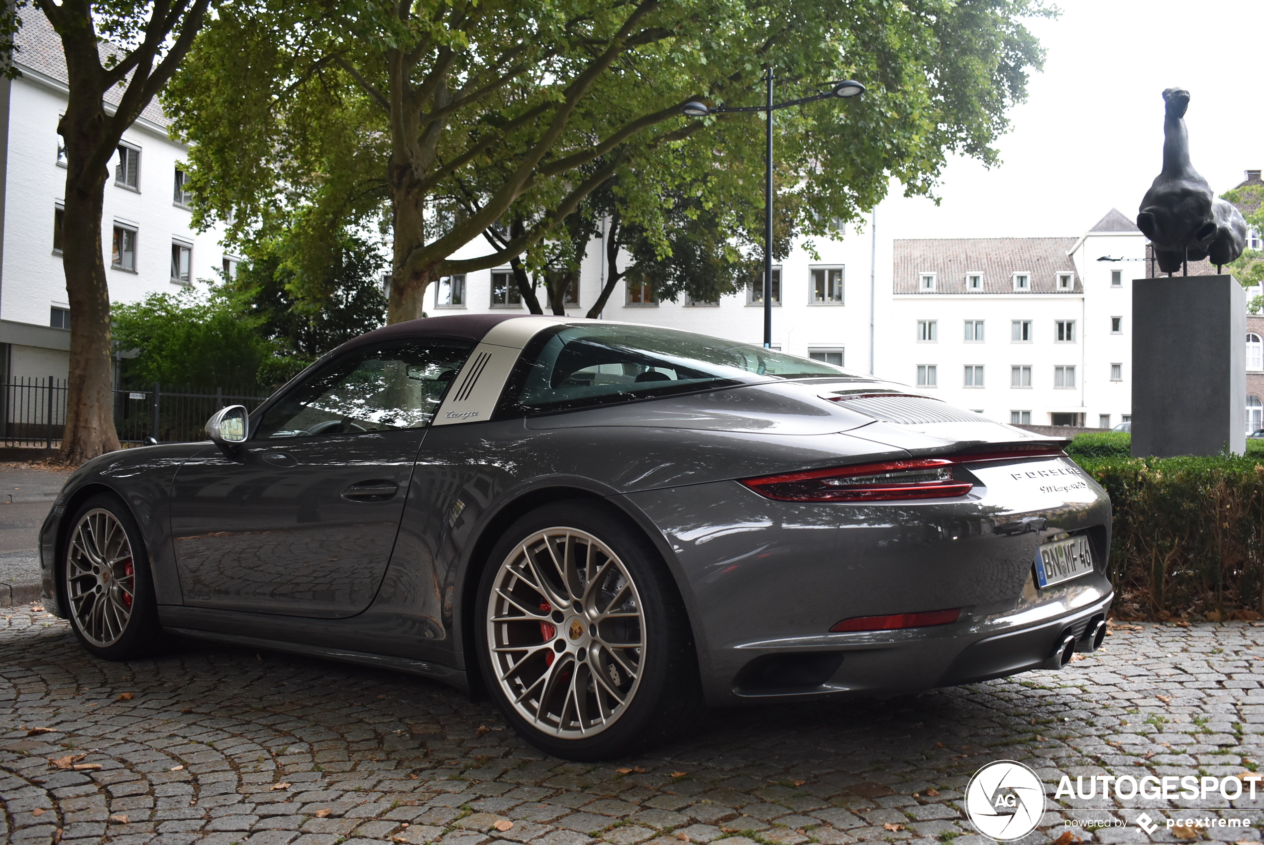 Porsche 991 Targa 4 GTS MkII Exclusive Manufaktur Edition